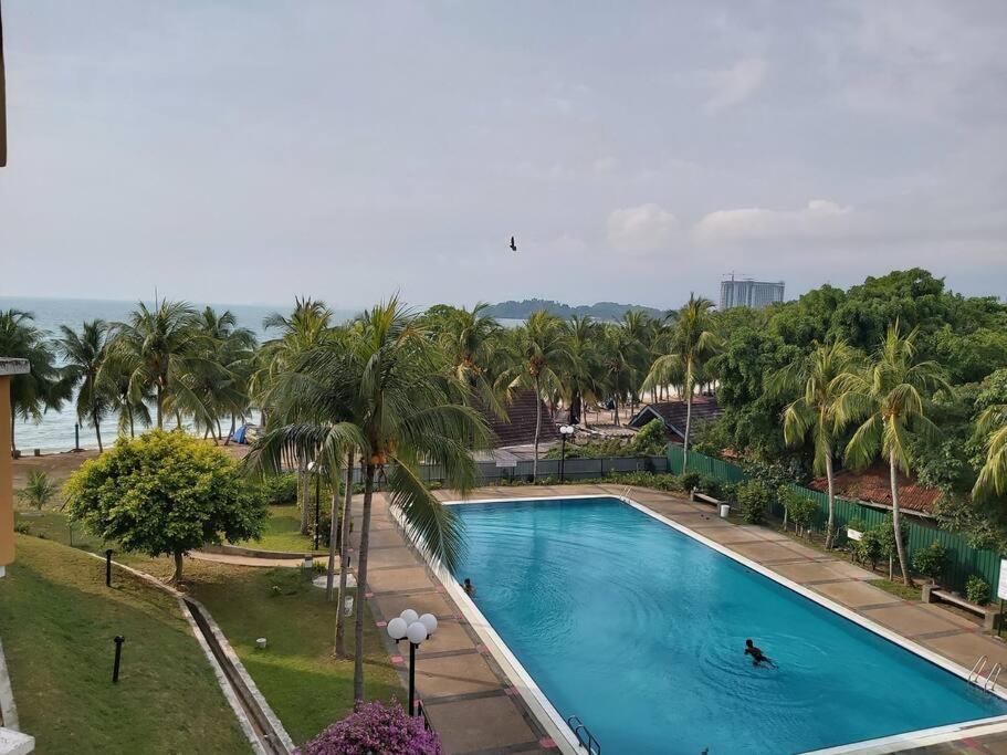 Nat'S Seri Bulan Beach, Pool Home @Teluk Kemang Port Dickson Luaran gambar